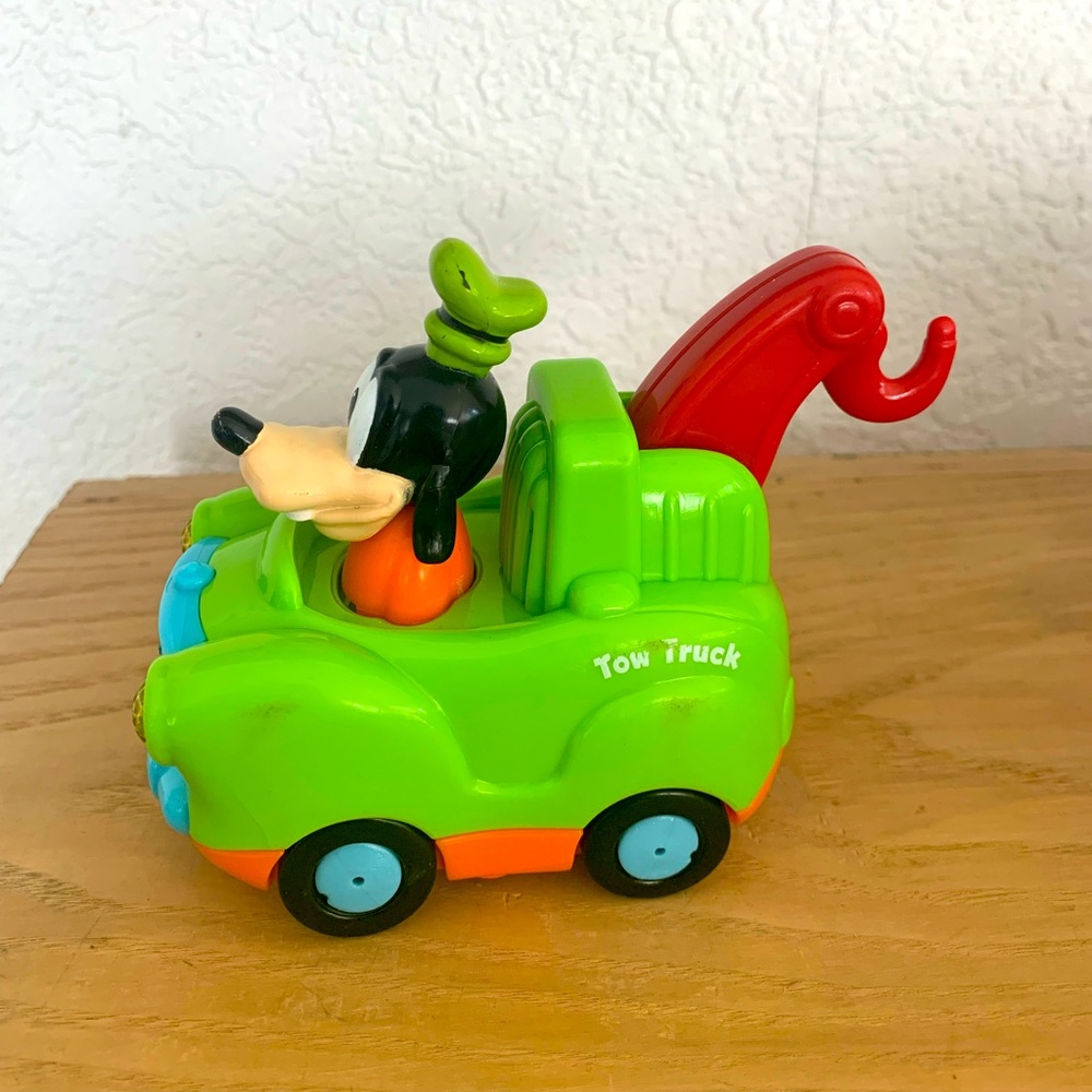 VTech Goofy Tow Truck